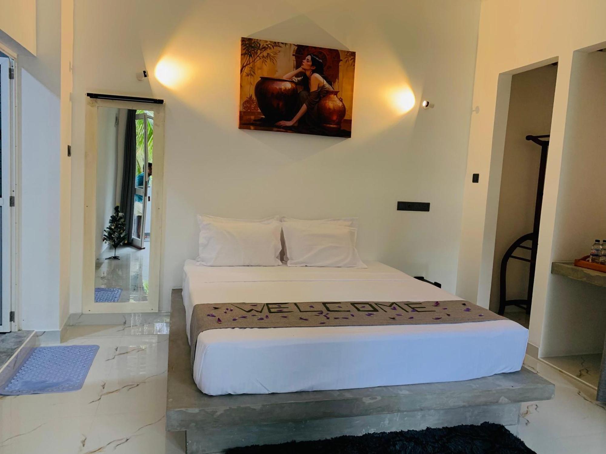 E Seven House Bed & Breakfast Dikwella Ngoại thất bức ảnh